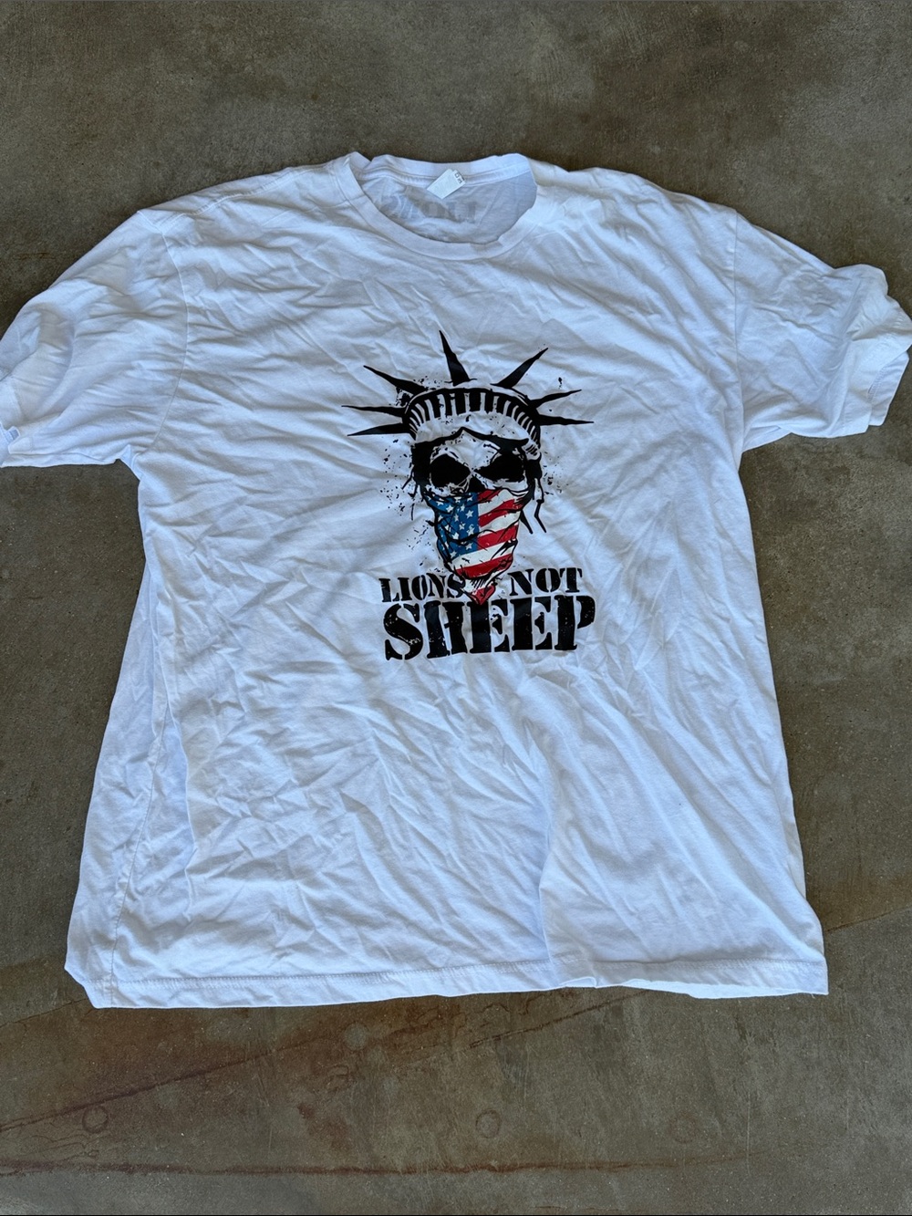Lions Not Sheep Graphic Short-Sleeve Tee - White